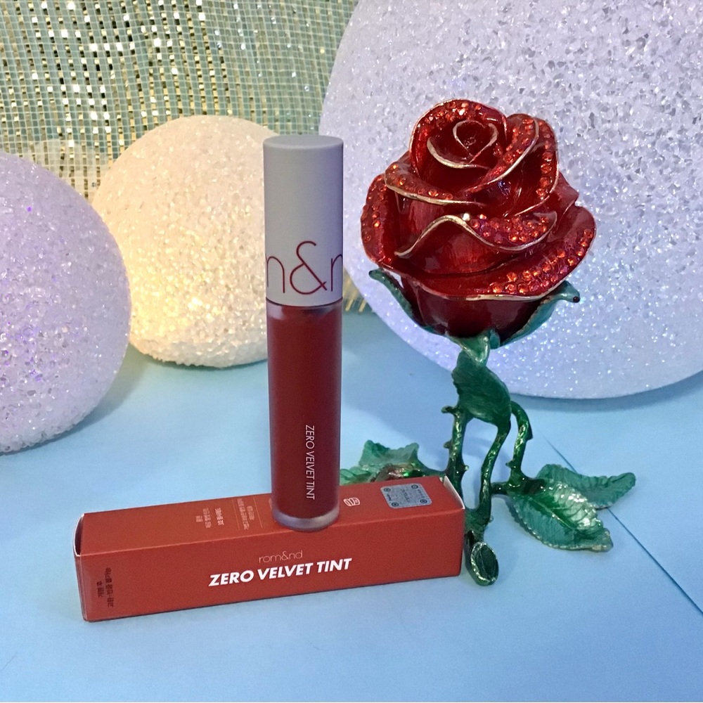 ZERO Velvet Tint - Lip blur tint #03 Persired NWT